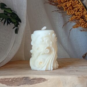 Bougie sculptée